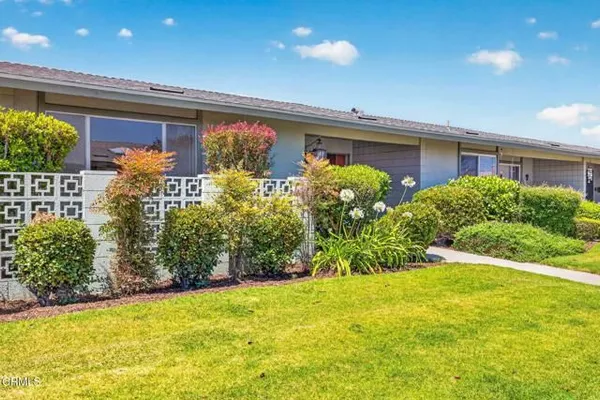 Property Slideshow image 3 of 38 | 213 e elfin grn, Port Hueneme, CA, 93041