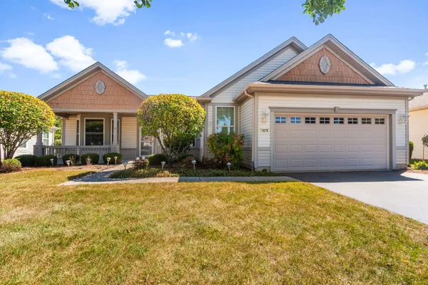 Property Slideshow image 2 of 25 | 12078 spring creek dr, Huntley, IL, 60142