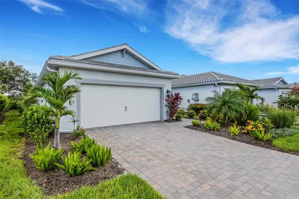 Property Slideshow image 2 of 81 | 10374 abaco falls dr, Englewood, FL, 34223