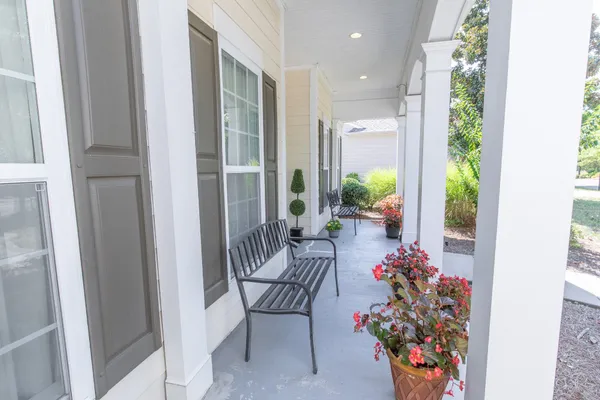 Property Slideshow image 2 of 24 | 212 antebellum ln, Mount Juliet, TN, 37122