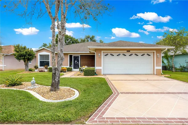 Property Slideshow image 2 of 53 | 32752 timberwood dr, Leesburg, FL, 34748