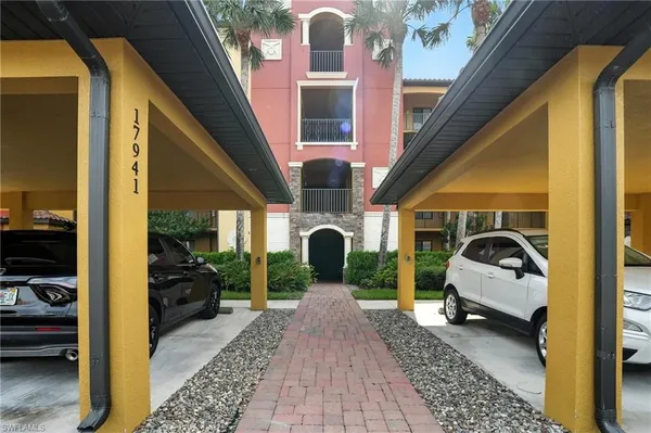 Property Slideshow image 3 of 50 | 17941 bonita national blvd unit 334, Bonita Springs, FL, 34135