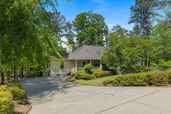 Property Slideshow image 2 of 36 | 9 caravel cir, Mccormick, SC, 29835