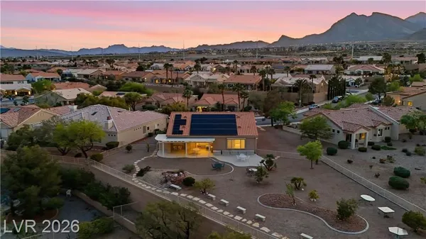 Property Slideshow image 2 of 99 | 2360 lauren dr, Las Vegas, NV, 89134