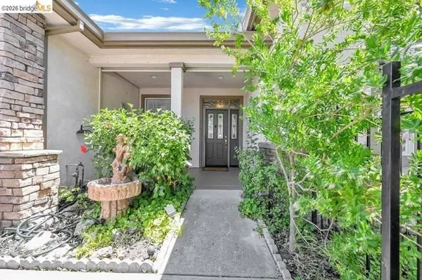 Property Slideshow image 2 of 28 | 1419 bismarck ln, Brentwood (Cc), CA, 94513