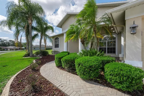 Property Slideshow image 3 of 70 | 1520 winding willow dr, Trinity, FL, 34655
