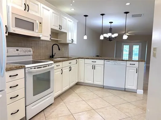 Property Slideshow image 3 of 11 | 8701 nw 11th st # 8701, Plantation, FL, 33322