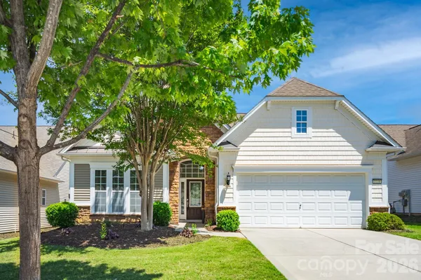 Property Slideshow image 3 of 46 | 2221 hartwell ln, Fort Mill, SC, 29707