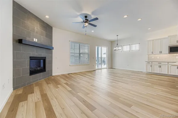 Property Slideshow image 3 of 25 | 8905 s riviera way, Aurora, CO, 80016