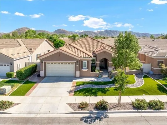 Property Slideshow image 2 of 51 | 5579 corte viejo, Hemet, CA, 92545
