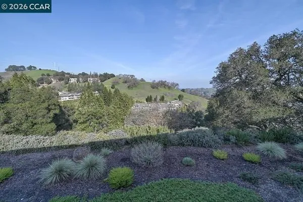 Property Slideshow image 3 of 17 | 3136 ptarmigan dr 5, Walnut Creek, CA, 94595