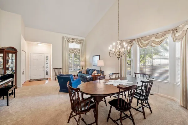 Property Slideshow image 3 of 28 | 16415 grandwood lake dr, Crest Hill, IL, 60403