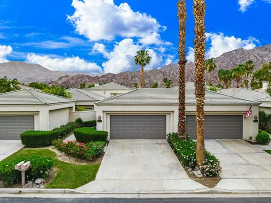 Property Slideshow image 3 of 38 | 54577 oak hl, La Quinta, CA, 92253