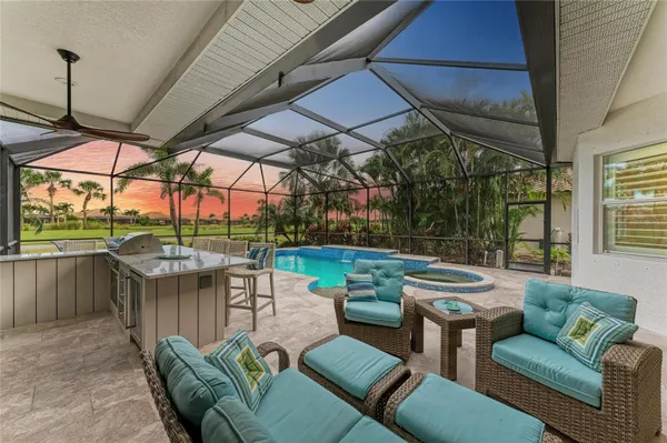 Property Slideshow image 2 of 93 | 8201 heritage grand pl, Bradenton, FL, 34212
