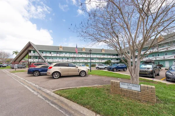 Property Slideshow image 2 of 38 | 2043 denmark st 67, Clearwater, FL, 33763