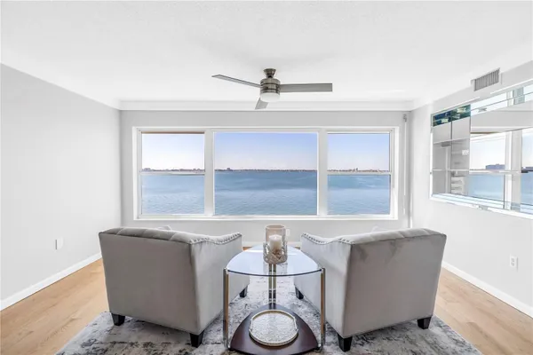 Property Slideshow image 3 of 61 | 6020 shore blvd 712, Gulfport, FL, 33707