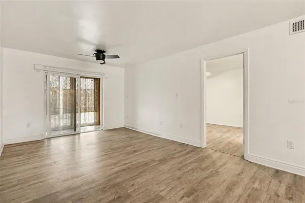 Property Slideshow image 2 of 32 | 4157 heron way # 302, Bradenton, FL, 34205