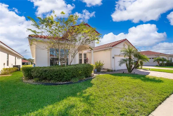 Property Slideshow image 3 of 38 | 2335 symphony cir, Saint Cloud, FL, 34771