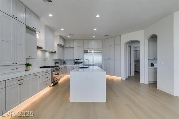 Property Slideshow image 2 of 32 | 5192 estasi st, Las Vegas, NV, 89135