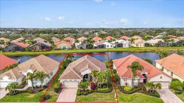 Property Slideshow image 2 of 61 | 6558 41st ct, Sarasota, FL, 34243