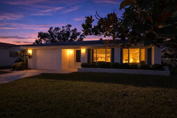 Property Slideshow image 2 of 36 | 9306 42nd st, Pinellas Park, FL, 33782