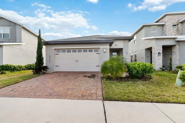 Property Slideshow image 2 of 51 | 3212 oxbow ct, Harmony, FL, 34773