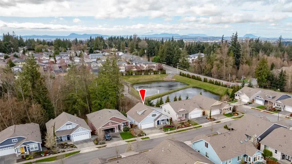 Property Slideshow image 3 of 35 | 139 s 47th st, Mount Vernon, WA, 98274