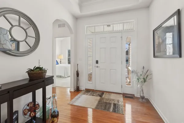 Property Slideshow image 3 of 18 | 1616 colchester ln, Aurora, IL, 60505