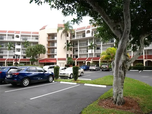 Property Slideshow image 2 of 15 | 3485 environ blvd apt 409, Lauderhill, FL, 33319