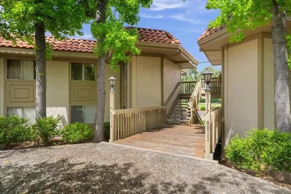Property Slideshow image 3 of 19 | 8014 pinot noir ct, San Jose, CA, 95135