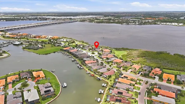 Property Slideshow image 2 of 68 | 5108 tidewater preserve blvd, Bradenton, FL, 34208