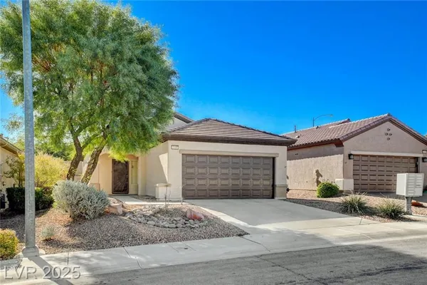Property Slideshow image 3 of 32 | 2507 libretto ave, Henderson, NV, 89052