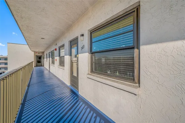 Property Slideshow image 3 of 39 | 5969 terrace park dr n unit 303, Saint Petersburg, FL, 33709