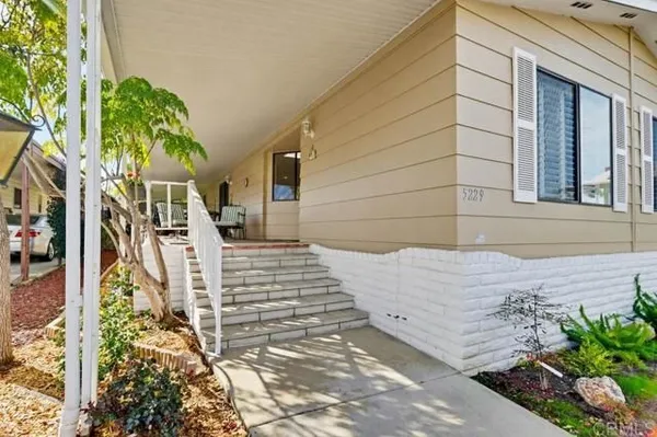 Property Slideshow image 2 of 54 | 5229 don valdez dr, Carlsbad, CA, 92010