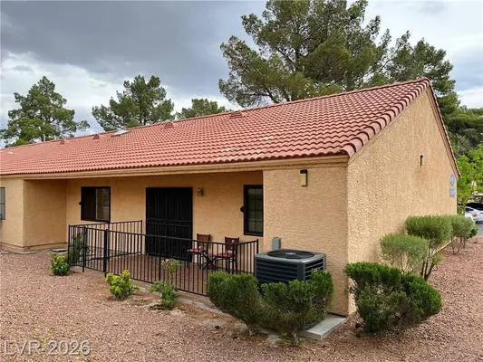 Property Slideshow image 2 of 34 | 2851 s valley view blvd 1198, Las Vegas, NV, 89102