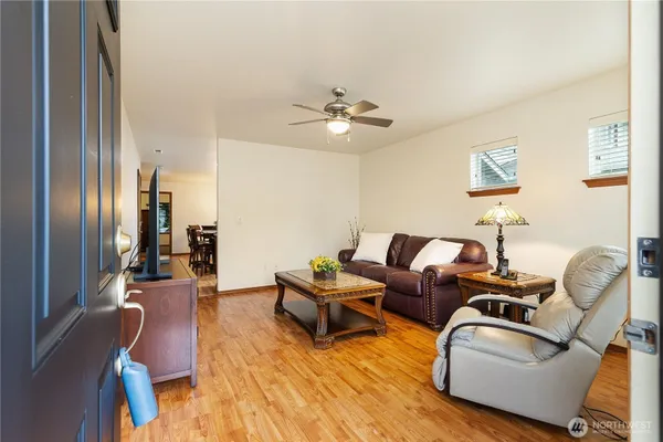 Property Slideshow image 2 of 21 | 24129 ne 112th ln 151, Redmond, WA, 98053