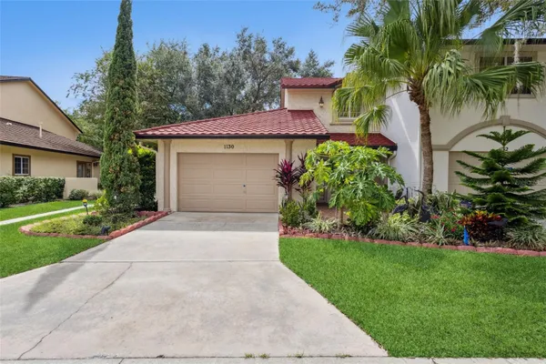 Property Slideshow image 2 of 44 | 1130 avenida de las casas, Lady Lake, FL, 32159