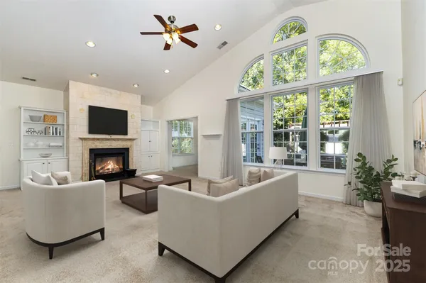 Property Slideshow image 3 of 48 | 977 platinum dr, Fort Mill, SC, 29708