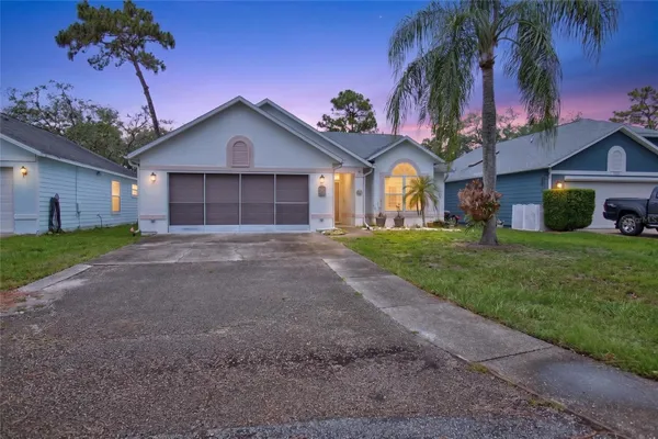 Property Slideshow image 2 of 36 | 125 crooked pine rd, Port Orange, FL, 32128
