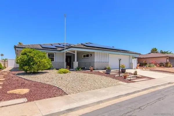 Property Slideshow image 3 of 44 | 12496 lomica dr, San Diego, CA, 92128