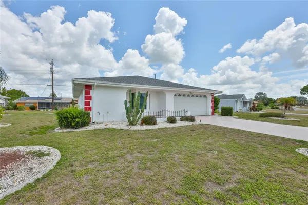 Property Slideshow image 2 of 41 | 603 la jolla ave, Sun City Center, FL, 33573
