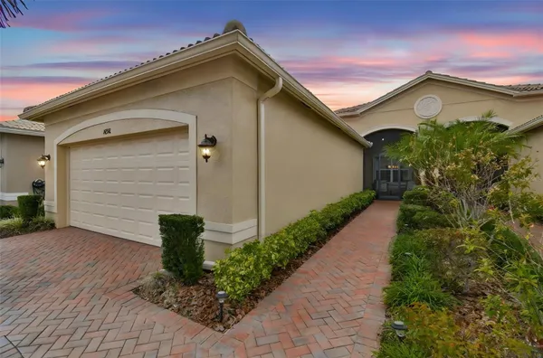Property Slideshow image 3 of 79 | 4838 marble springs cir, Wimauma, FL, 33598