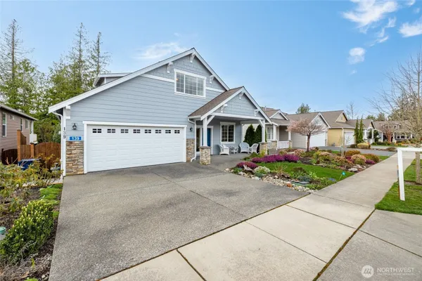 Property Slideshow image 2 of 35 | 139 s 47th st, Mount Vernon, WA, 98274