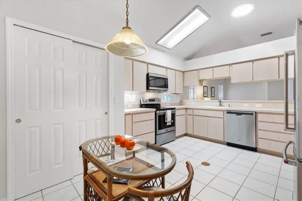 Property Slideshow image 3 of 34 | 5610 king james ave, Leesburg, FL, 34748