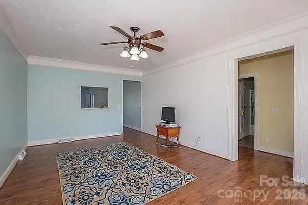 Property Slideshow image 2 of 30 | 403 sassafras dr, Hendersonville, NC, 28739