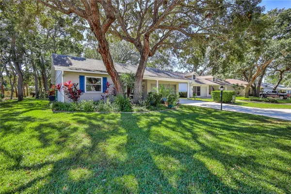 Property Slideshow image 3 of 50 | 6375 ocean pines ln, Spring Hill, FL, 34606