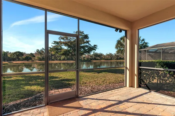 Property Slideshow image 2 of 63 | 6944 gosport cv, Bradenton, FL, 34202