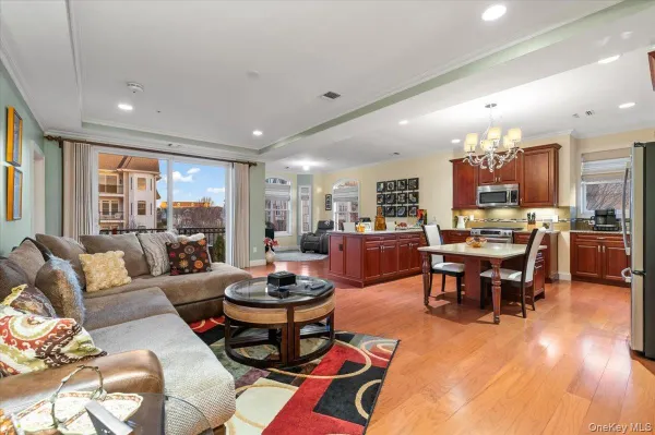 Property Slideshow image 2 of 26 | 365 trotting ln, Westbury, NY, 11590