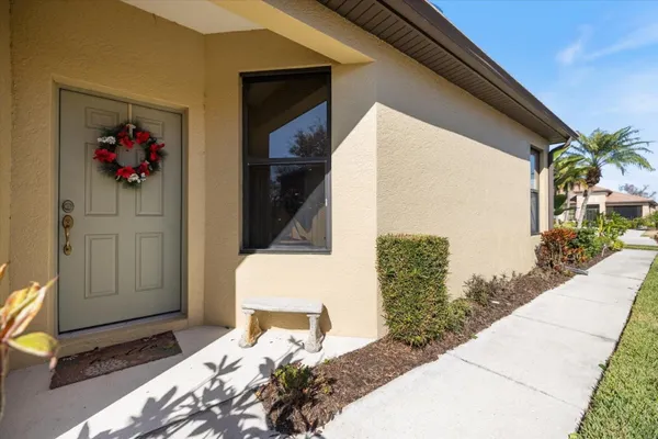 Property Slideshow image 2 of 42 | 1466 maseno dr, Venice, FL, 34292
