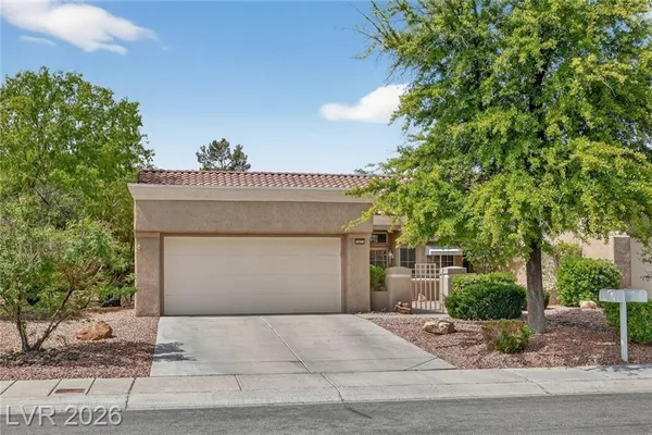 Property Slideshow image 2 of 44 | 2425 desert butte dr, Las Vegas, NV, 89134